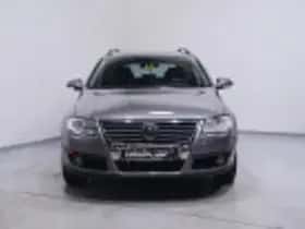 Volkswagen Passat (2008) thumbnail 38