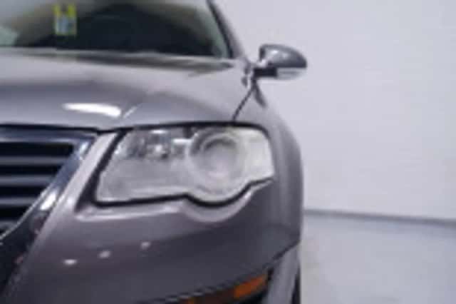Volkswagen Passat (2008) thumbnail 49