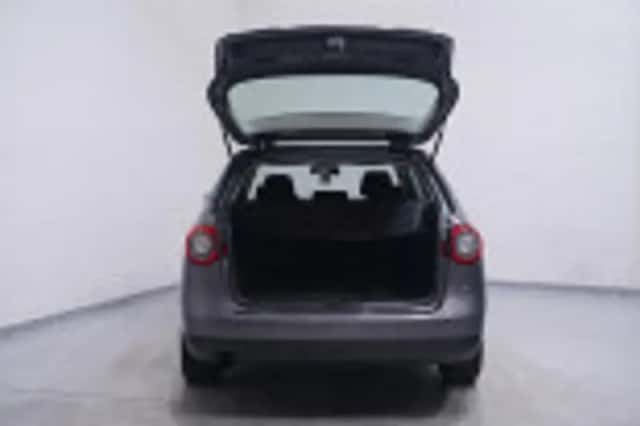 Volkswagen Passat (2008) thumbnail 52