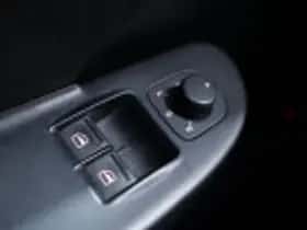 Volkswagen Passat (2008) thumbnail 59