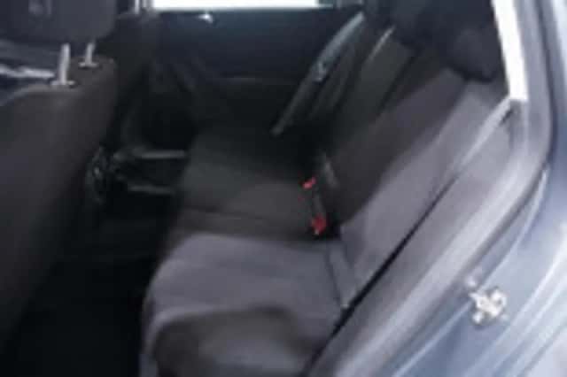 Volkswagen Passat (2008) thumbnail 66