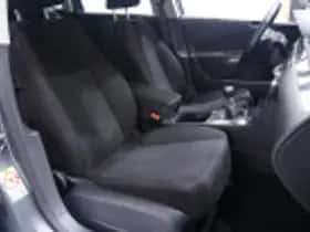 Volkswagen Passat (2008) thumbnail 68