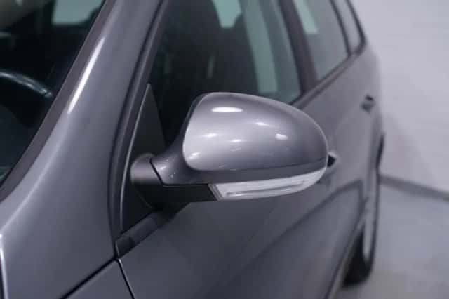 Volkswagen Passat (2008) thumbnail 85