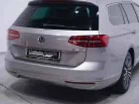 Volkswagen Passat (2017) thumbnail 55
