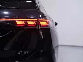 Volkswagen Passat (2025) thumbnail 17