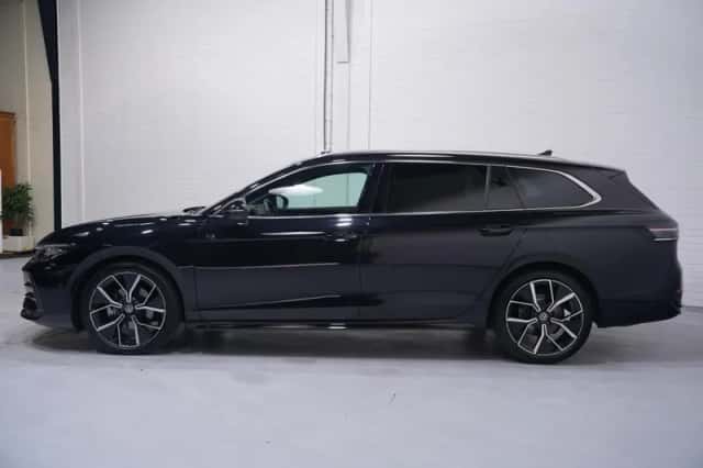 Volkswagen Passat (2025) thumbnail 5