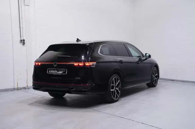Volkswagen Passat (2025) thumbnail 6