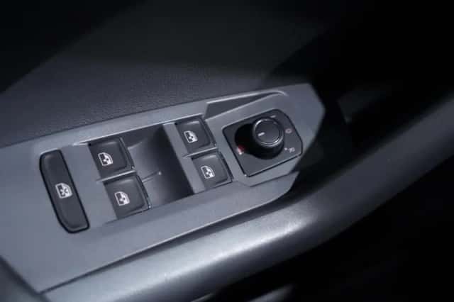 Volkswagen T Cross (2021) thumbnail 119