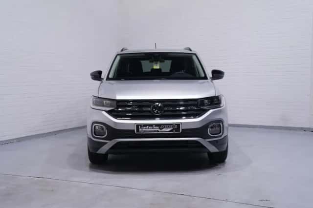 Volkswagen T Cross (2021) thumbnail 3
