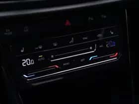 Volkswagen T Roc (2022) thumbnail 174