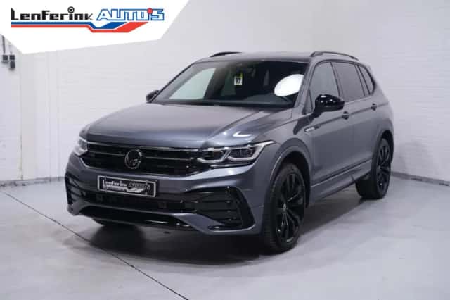 Volkswagen Tiguan (2023) thumbnail 2