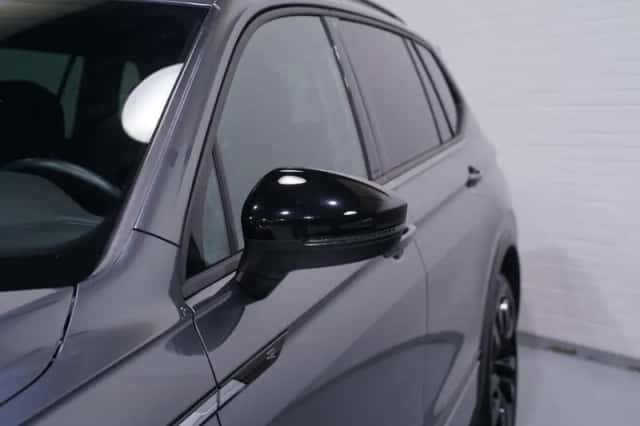 Volkswagen Tiguan (2023) thumbnail 13