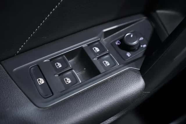 Volkswagen Tiguan (2023) thumbnail 123
