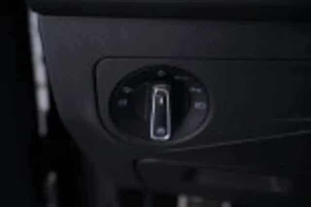 Volkswagen Tiguan (2023) thumbnail 76