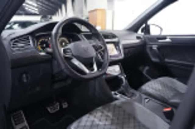 Volkswagen Tiguan (2023) thumbnail 88