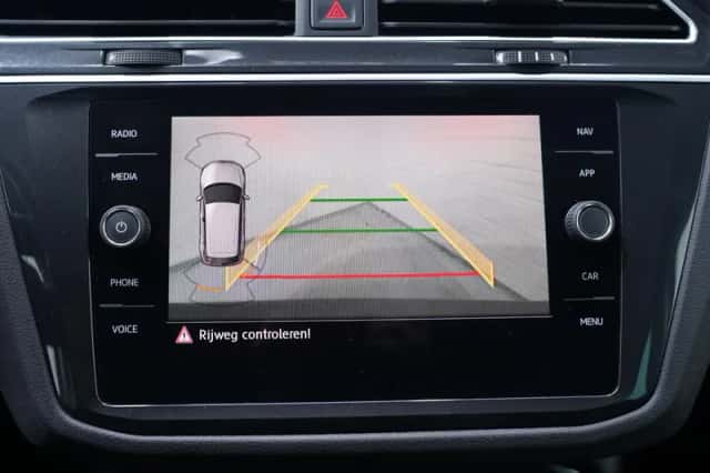 Volkswagen Tiguan (2020) thumbnail 143