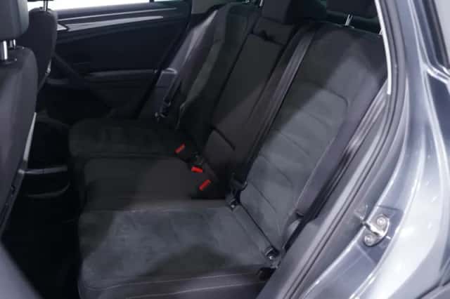 Volkswagen Tiguan (2020) thumbnail 42