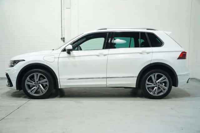 Volkswagen Tiguan (2022) thumbnail 6