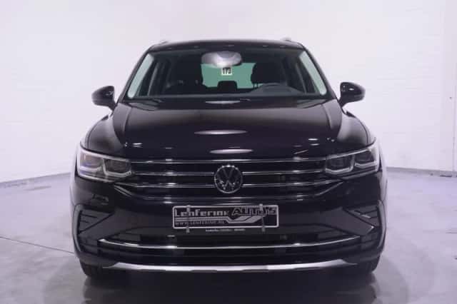 Volkswagen Tiguan (2022) thumbnail 3