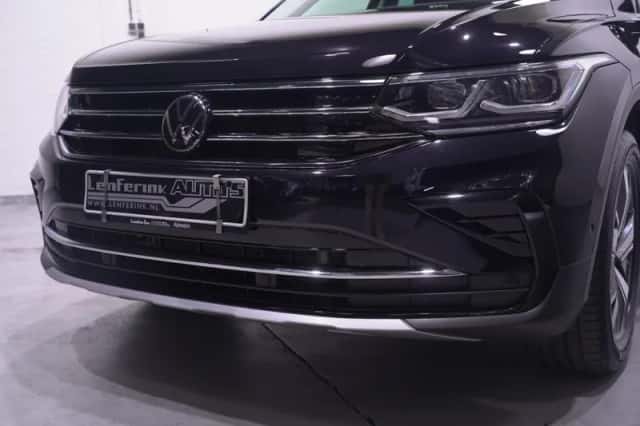 Volkswagen Tiguan (2022) thumbnail 6