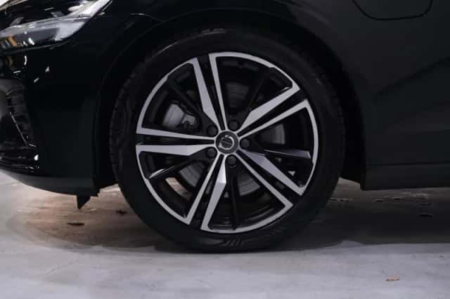 Volvo V60 (2020) thumbnail 10