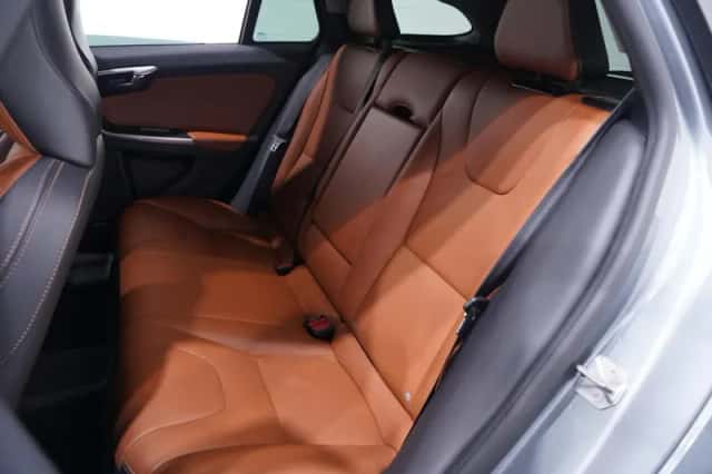 Volvo V60 (2018) thumbnail 116