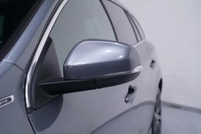 Volvo V60 (2018) thumbnail 13