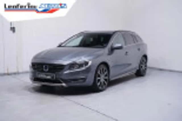 Volvo V60 (2018) thumbnail 42
