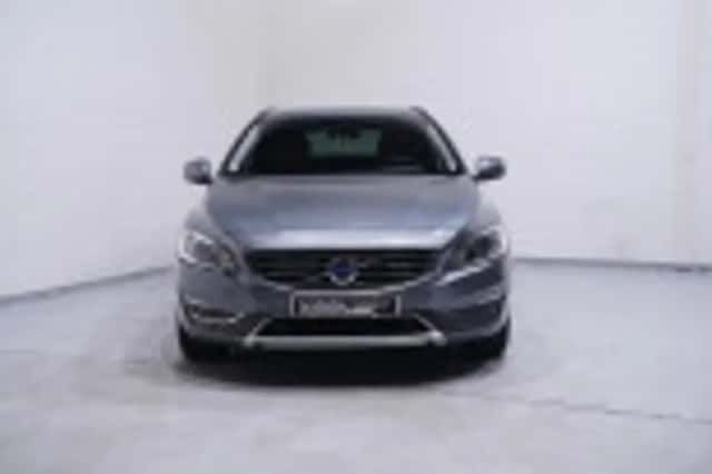 Volvo V60 (2018) thumbnail 43