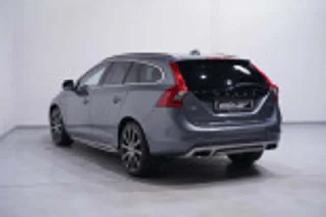 Volvo V60 (2018) thumbnail 48