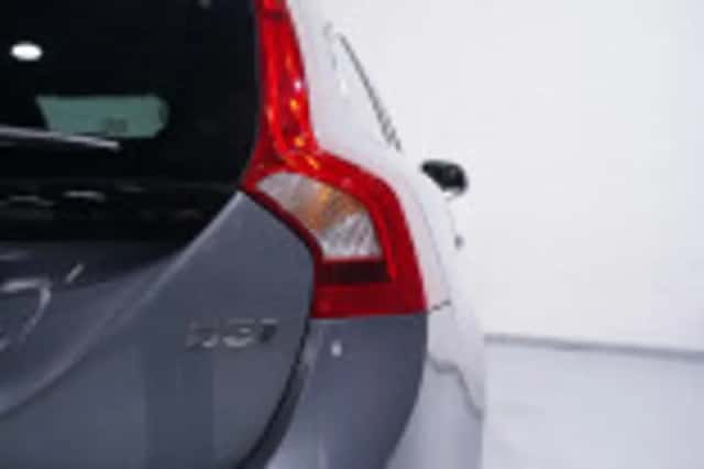 Volvo V60 (2018) thumbnail 57