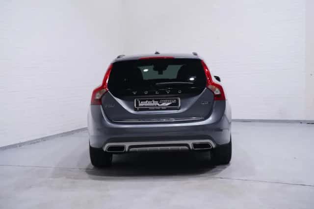 Volvo V60 (2018) thumbnail 7