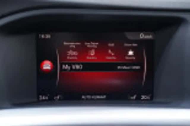 Volvo V60 (2018) thumbnail 73
