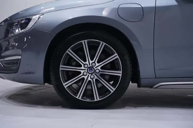 Volvo V60 (2018) thumbnail 90