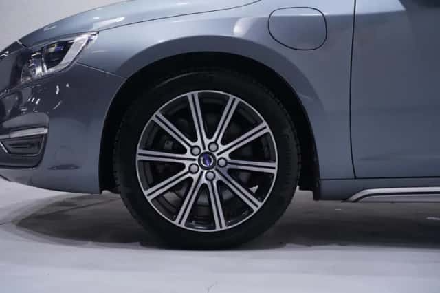 Volvo V60 (2018) thumbnail 10