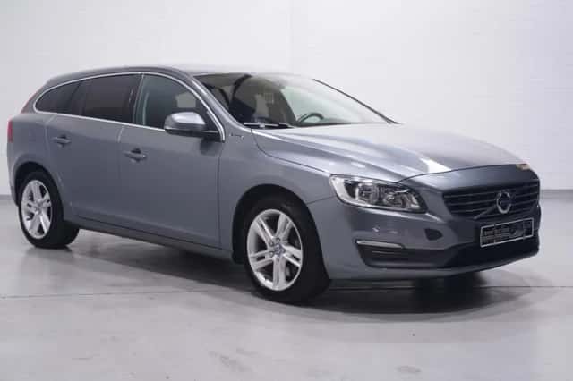 Volvo V60 (2016) thumbnail 4