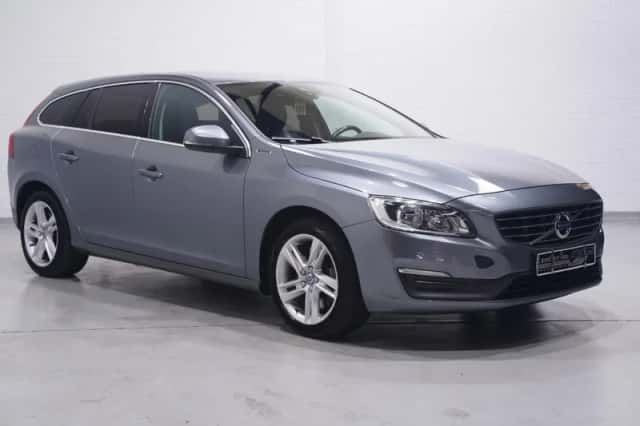 Volvo V60 (2016) thumbnail 4