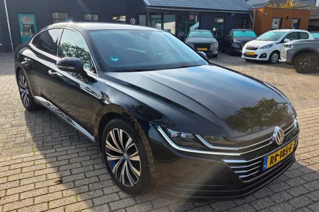 Volkswagen Arteon (2018) thumbnail 5