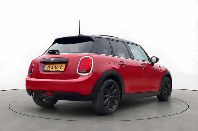 MINI Cooper (2020) thumbnail 5