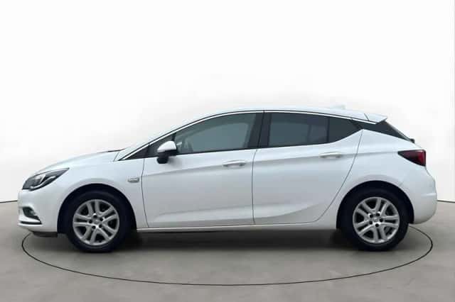 Opel Astra (2019) thumbnail 2
