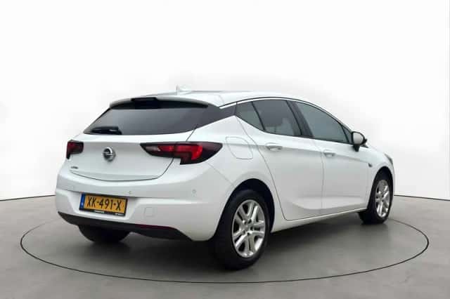 Opel Astra (2019) thumbnail 5