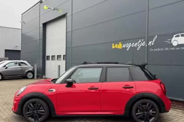 MINI Cooper (2020) thumbnail 6