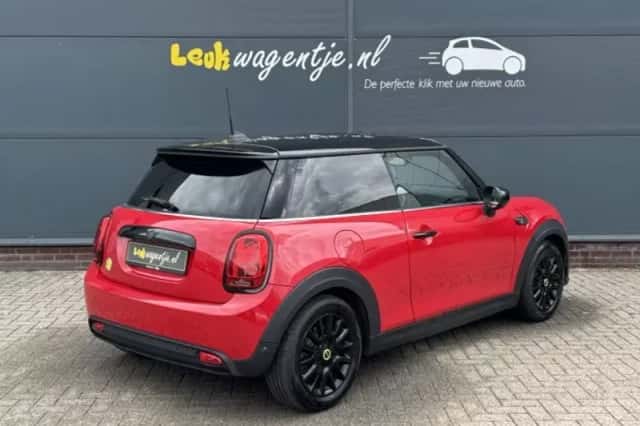 MINI Mini Electric (2023) thumbnail 2