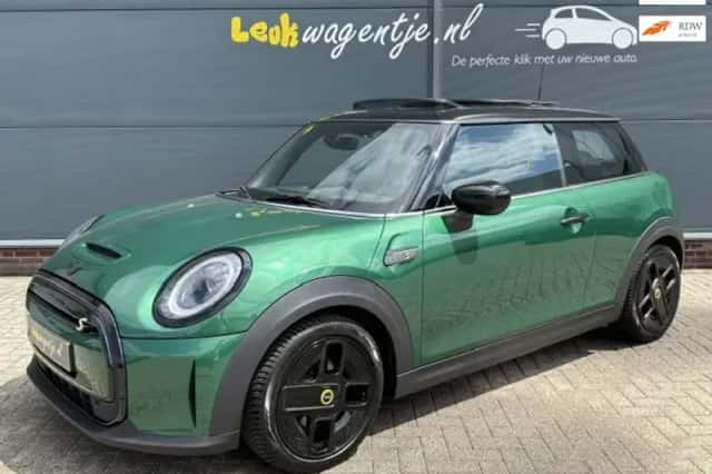 MINI Mini Electric (2022) thumbnail 1