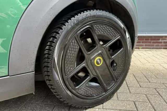 MINI Mini Electric (2022) thumbnail 3