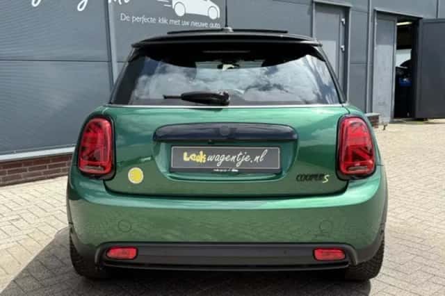 MINI Mini Electric (2022) thumbnail 5