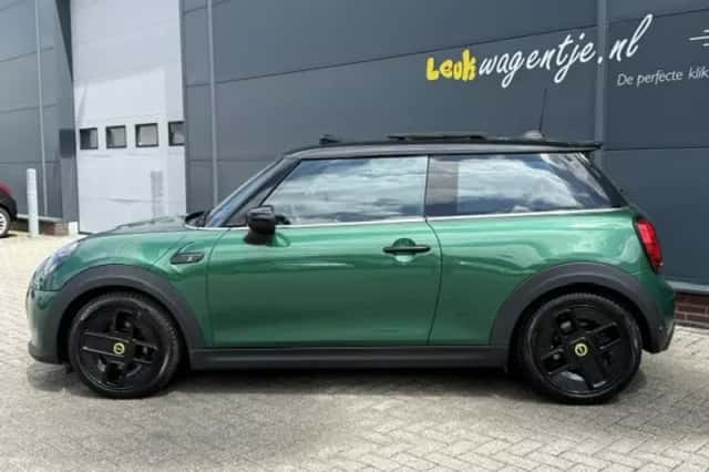 MINI Mini Electric (2022) thumbnail 6