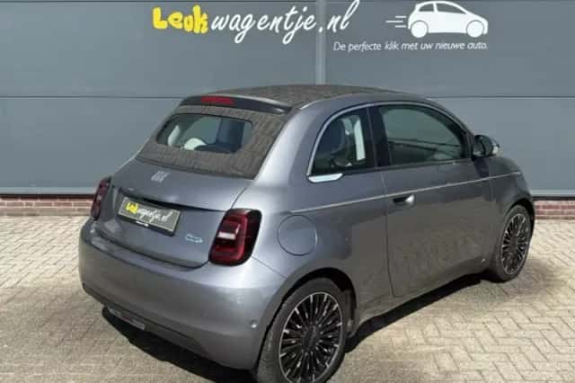 Fiat 500 (2020) thumbnail 5
