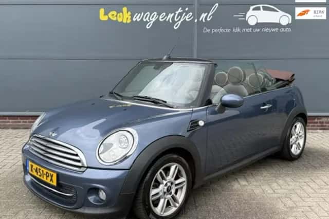 MINI Cabrio (2011) thumbnail 1