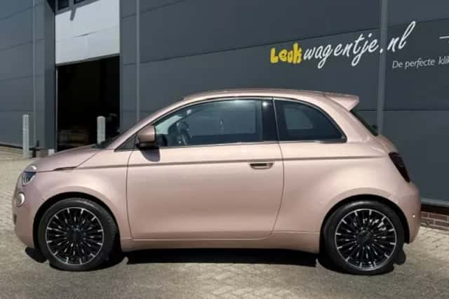 Fiat 500 (2022) thumbnail 4